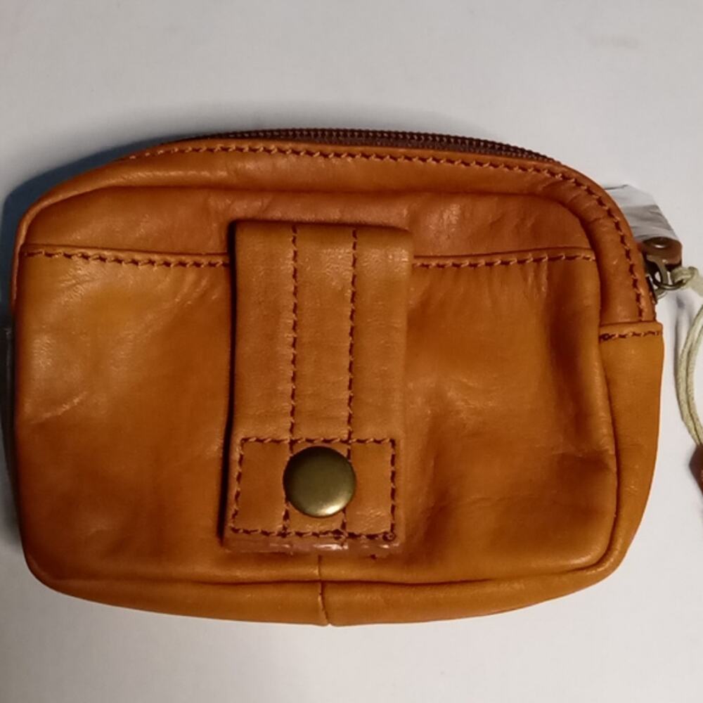 Cowhide Leather Wallet Clutch Accessory Slow Fashion Classic Quiet Luxury NEW